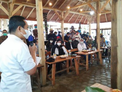 Mentri LHK RI Siti Nurbaya Kunjungi Siti Sundari Burno